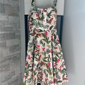 Dolls and Dames dress size large